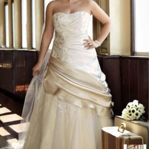 Wedding dress gown